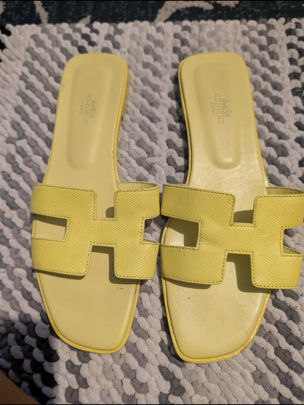 Hermes  Women's Slide Sandals - Fashionable Summer Slip-Ons